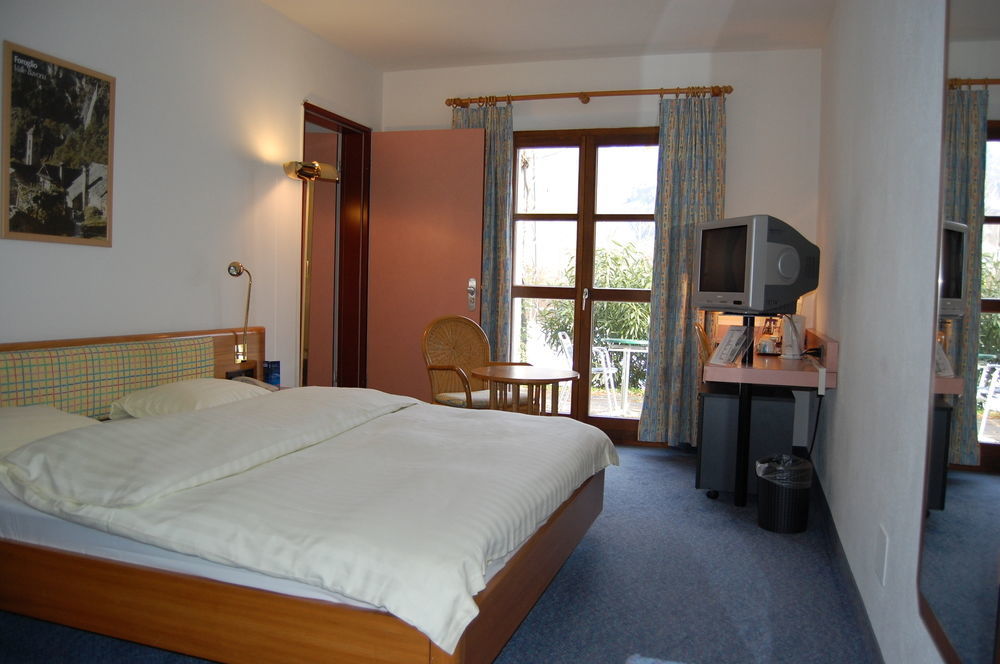 Hotel Bellinzona Sud Swiss Quality Monte Carasso Exteriör bild