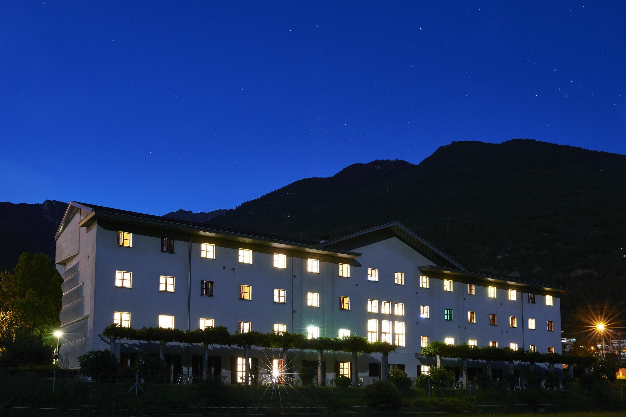 Hotel Bellinzona Sud Swiss Quality Monte Carasso Exteriör bild